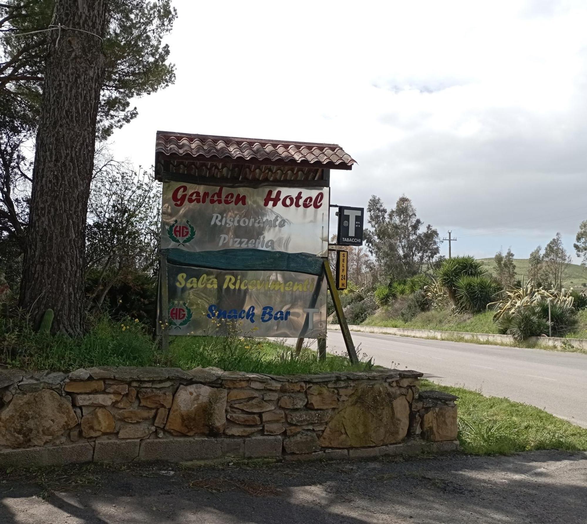 Hotel Garden Nuraminis Exterior foto